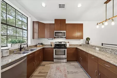 310 S Jensen Drive #7, Houston, TX 77003 - Photo 13