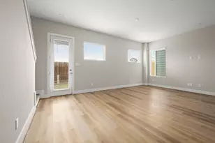 8114 Esther Acres, Houston, TX 77088 - Photo 5
