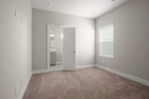 8114 Esther Acres, Houston, TX 77088 - Photo 15