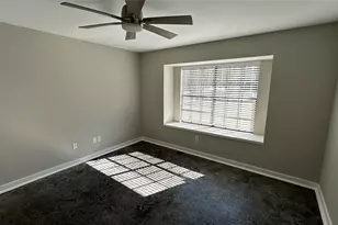 2 W Mistybreeze Cir, The Woodlands, TX 77381 - Photo 7