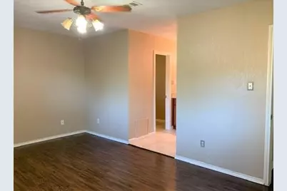 2123 Williamsburg Court, League City, TX 77573 - Photo 11