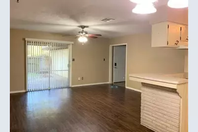 2123 Williamsburg Court, League City, TX 77573 - Photo 3