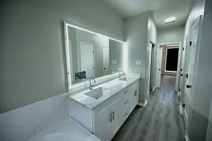 7823 Glenn Cliff Dr, Houston, TX 77064 - Photo 11