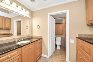 153 Litchfield Ln, Houston, TX 77024 - Photo 11