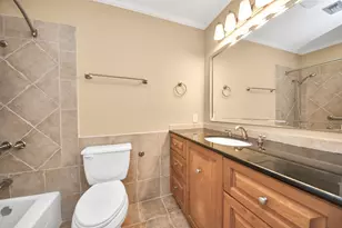 153 Litchfield Ln, Houston, TX 77024 - Photo 13