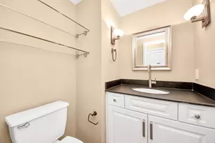 153 Litchfield Ln, Houston, TX 77024 - Photo 21