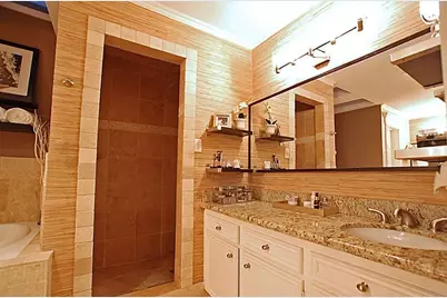 1802 Potomac #D, Houston, TX 77057 - Photo 37