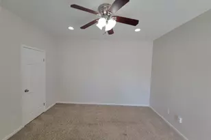 2025 Augusta Dr, Houston, TX 77057 - Photo 21