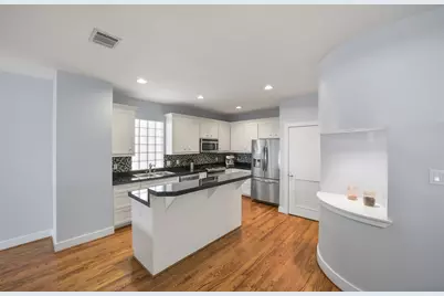 5810 Darling Street #B, Houston, TX 77007 - Photo 7