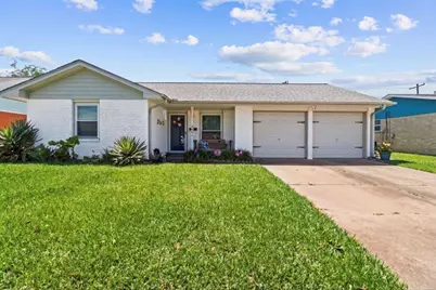 2805 Pine Street, Galveston, TX 77551 - Photo 1