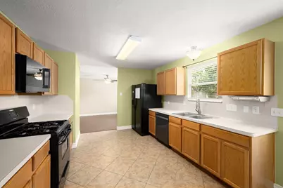 8723 Creek Willow Drive, Tomball, TX 77375 - Photo 11
