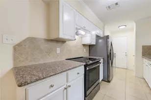22627 John Rolfe Ln, Katy, TX 77449 - Photo 9