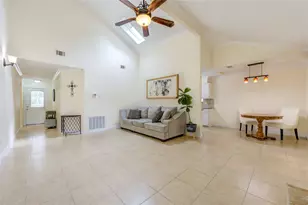 22627 John Rolfe Ln, Katy, TX 77449 - Photo 5