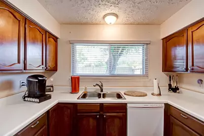 7211 Skylight Lane, Houston, TX 77095 - Photo 7