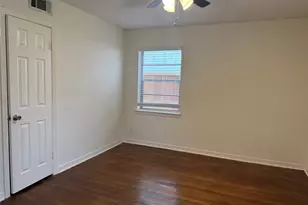 4013 Newshire Dr, Houston, TX 77025 - Photo 9