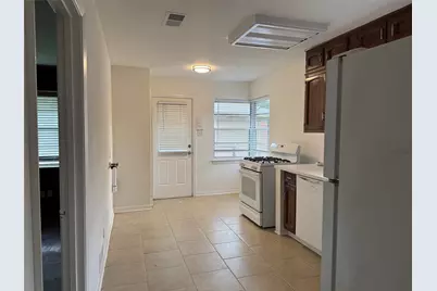 4013 Newshire Drive, Houston, TX 77025 - Photo 15