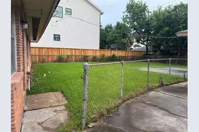4013 Newshire Drive, Houston, TX 77025 - Photo 19