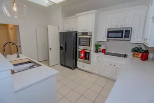 14323 Reissen Ln, Houston, TX 77069 - Photo 7