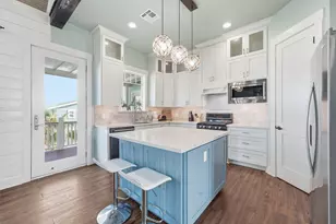 21233 Gulf Dr, Galveston, TX 77554 - Photo 5