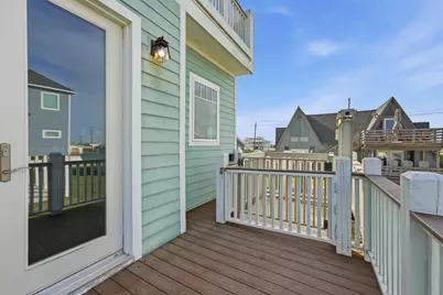 21233 Gulf Drive, Galveston, TX 77554 - Photo 17