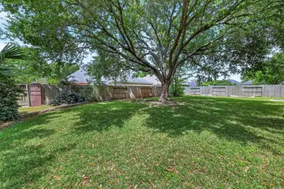 1322 Kirby Lake Court, Richmond, TX 77406 - Photo 47