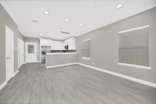 5807 Southmund St, Houston, TX 77033 - Photo 3