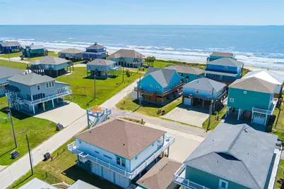 2639 Whitecap, Crystal Beach, TX 77650 - Photo 9