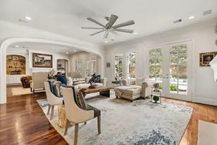 11910 Longleaf Ln, Houston, TX 77024 - Photo 17
