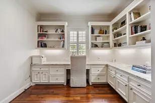 11910 Longleaf Ln, Houston, TX 77024 - Photo 29