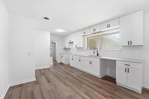 5002 Live Oak Dr, Texas City, TX 77591 - Photo 9