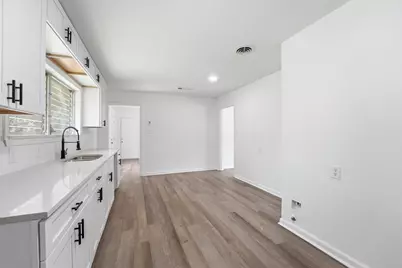 5002 Live Oak Drive, Texas City, TX 77591 - Photo 11
