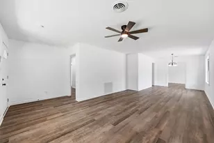 5002 Live Oak Dr, Texas City, TX 77591 - Photo 5