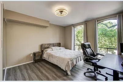 4641 Wild Indigo Street #433, Houston, TX 77027 - Photo 13