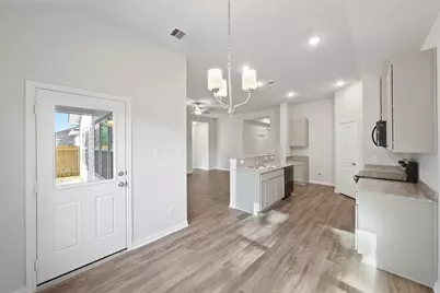 511 Johnson Street, Dayton, TX 77535 - Photo 9