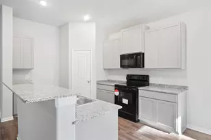 511 Johnson St, Dayton, TX 77535 - Photo 7