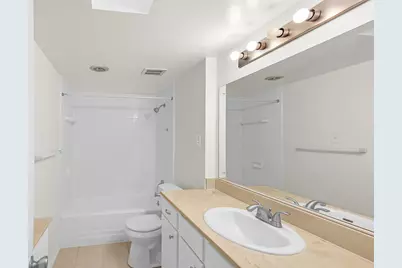 800 Post Oak Boulevard #31, Houston, TX 77056 - Photo 13