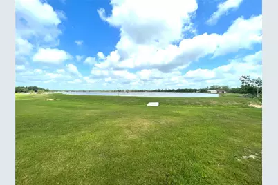 912 Wagon Wheel Trail, Angleton, TX 77515 - Photo 9