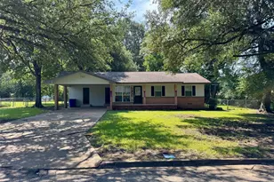 605 Parkway St, Crockett, TX 75835 - Photo 1