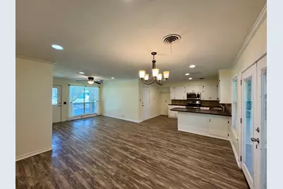 605 Parkway Street, Crockett, TX 75835 - Photo 3