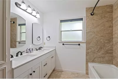 5511 Avenue C, Crosby, TX 77532 - Photo 9