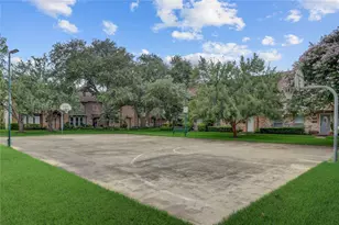 2253 Triway Ln, Houston, TX 77043 - Photo 25