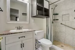 2253 Triway Ln, Houston, TX 77043 - Photo 13