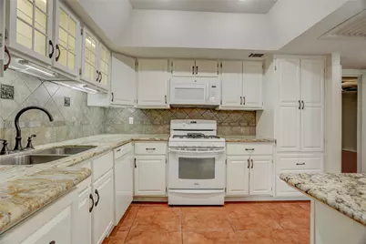 2253 Triway Lane #0234, Houston, TX 77043 - Photo 7