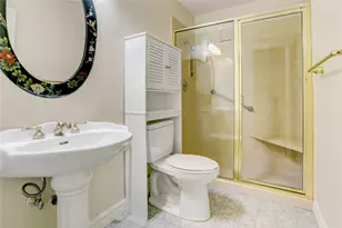 2253 Triway Ln, Houston, TX 77043 - Photo 15