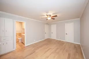 9015 Gaylord St, Hedwig Village, TX 77024 - Photo 21