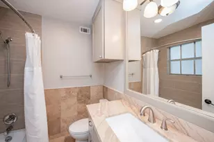 9015 Gaylord St, Hedwig Village, TX 77024 - Photo 27