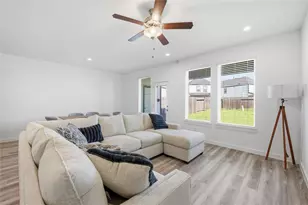2919 Crown Gate Dr, Houston, TX 77047 - Photo 15