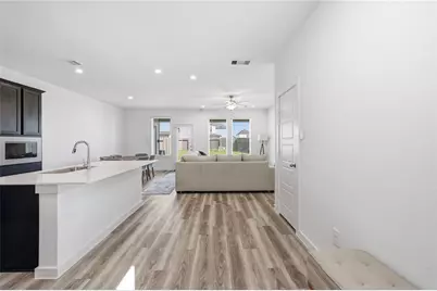 2919 Crown Gate Drive, Houston, TX 77047 - Photo 7