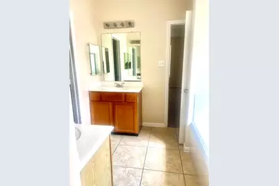 16315 Woma Court, Sugar Land, TX 77498 - Photo 5