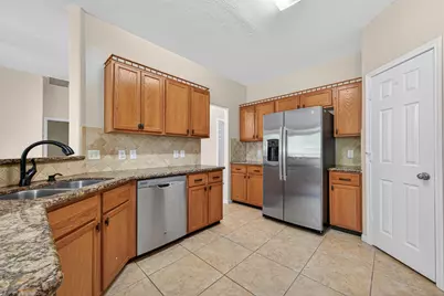 16315 Woma Court, Sugar Land, TX 77498 - Photo 11